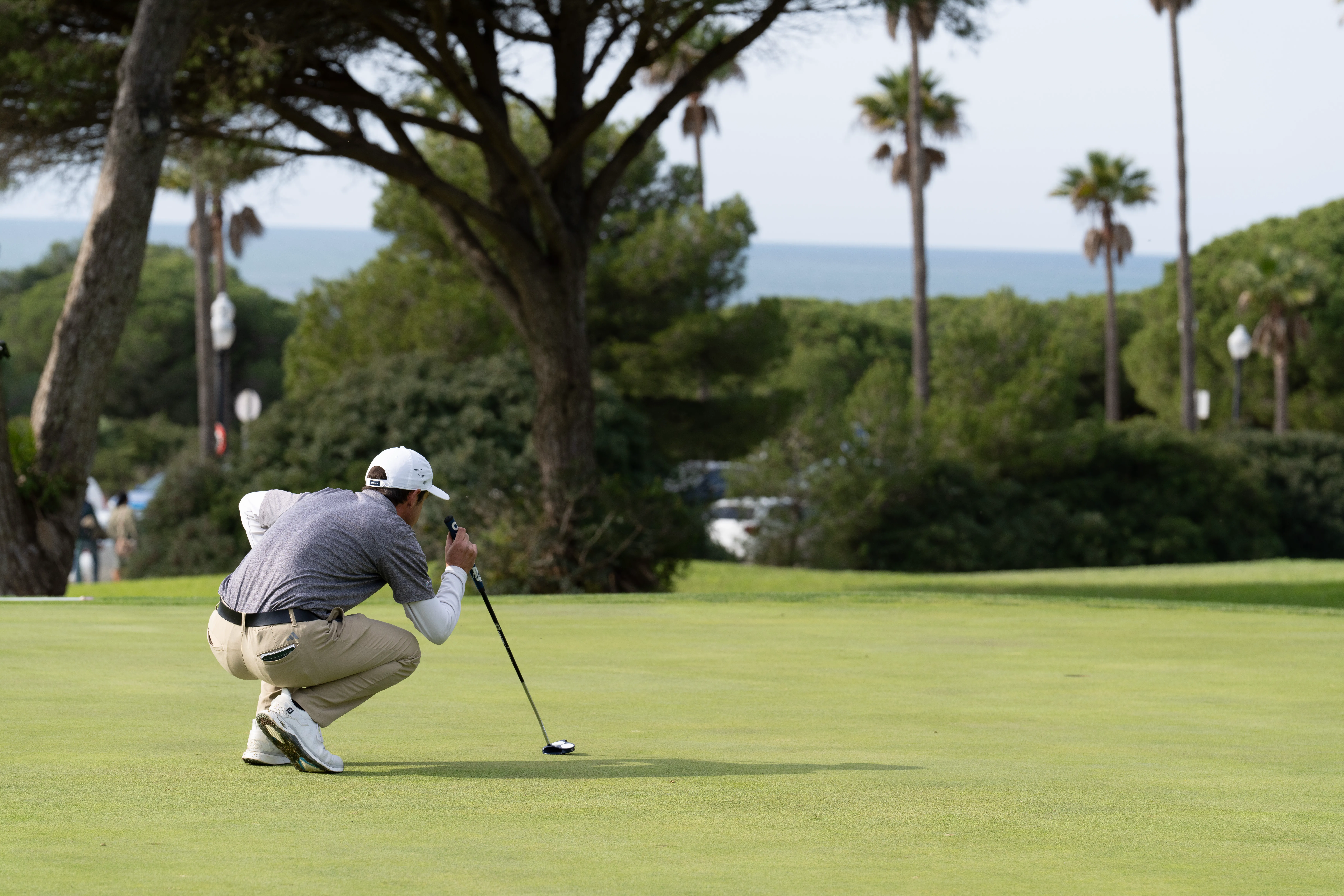 Clases de golf profesional, Profesor de golf, Análisis de swing, Curso de estrategia golf, Coach de golf alto rendimiento.